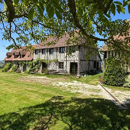 Domaine Des Aunaies Holiday home Saint-Georges-en-Auge